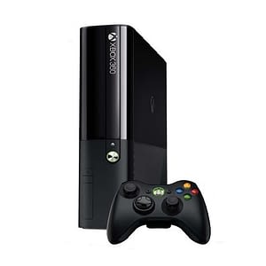 Xbox360 Slim E  250 GB HDD   + RGH  ( használt )